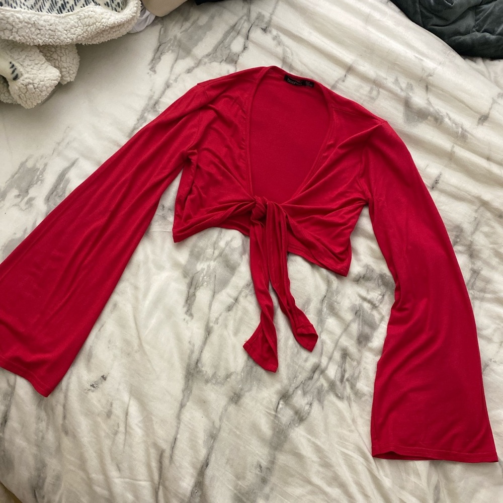 Boohoo tied up crop top
